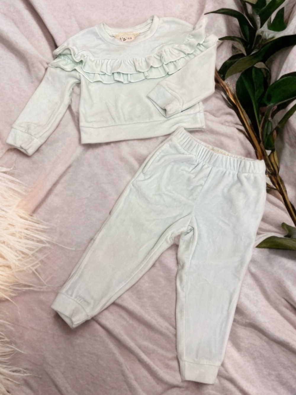 btween Mint Ruffle Sweatshirt & Joggers Set